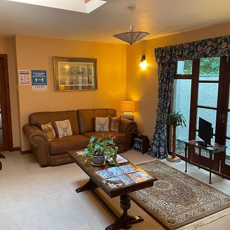 Clarke Cottage Guest House Dunfermline Exteriör bild